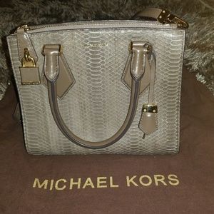 NWT Michael Kors Casey Collection Handbag